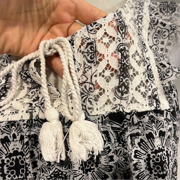 Xhilaration sleeveless a-line mini dress with lace details size‎ large - Picture 3 of 13